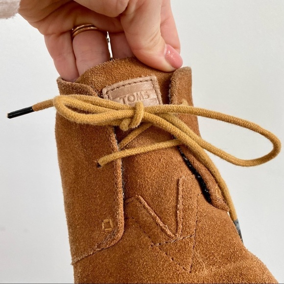TOMS Desert Chestnut Suede Wedge Ankle Boots | Lace-Up Plaid Lined - Picture 8 of 14